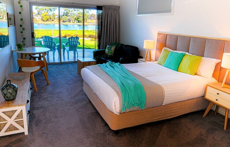Ulverstone River Edge Holiday Apartments No 1
