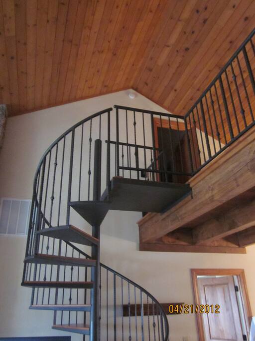 Stairway to upstairs twin beds bedrrom