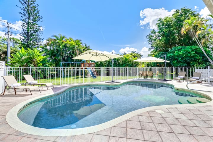 The Sea Pearl Naples Chic Vacation Retreat Official Naples Florida Fl Usa 3 Bedroom 2 Bathroom