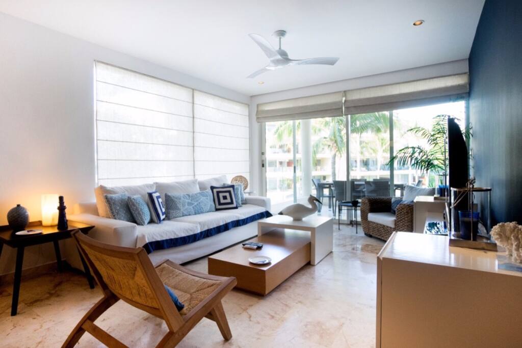 Beautiful and harmonic living room
