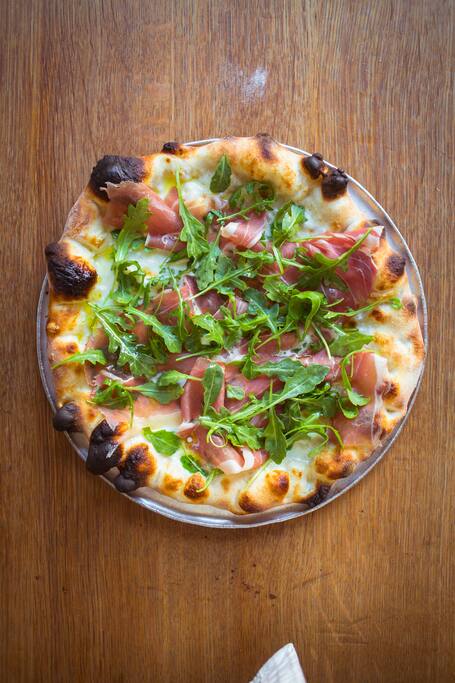 Pizzeria Delfina Burlingame adlı yerin fotoğrafı