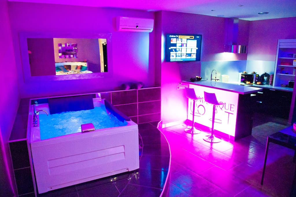 APPARTEMENT AVEC JACUZZI