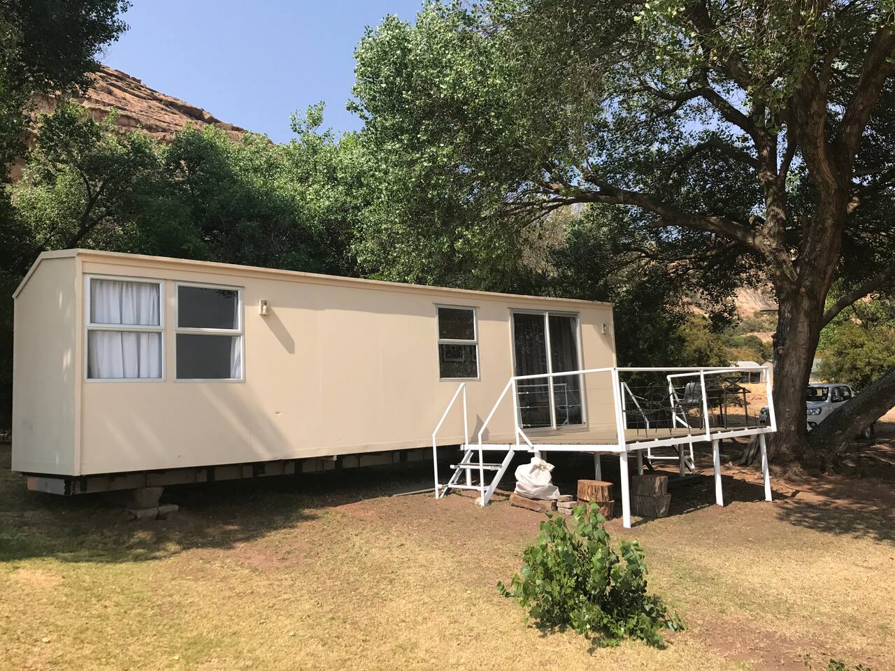 The Tintin Trailer Farm Stays For Rent In Clarens