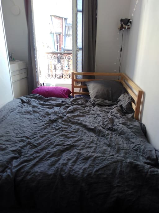 The bed opens up to accommodate 2 people