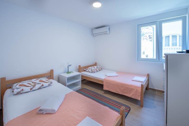 Chumba cha kulala kwa watu wawili