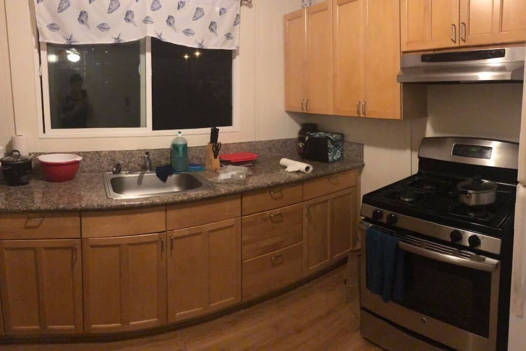 The Kitchen ( Share )
