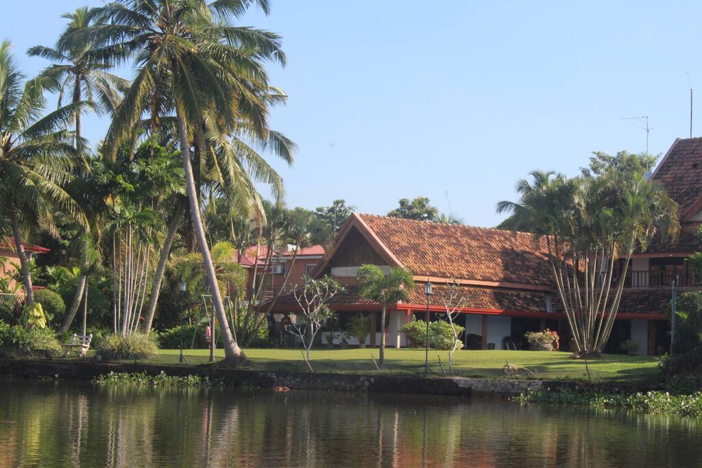 lake view of the villa