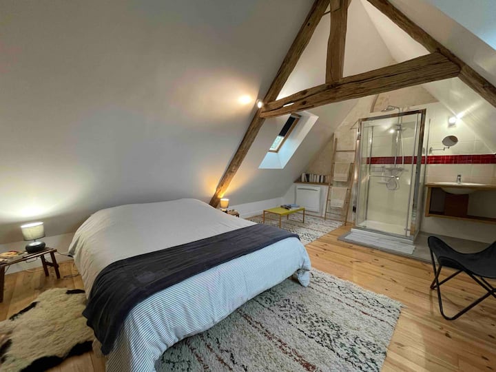 dhoma e gjumit 5 dhe banja e saj private
1 krevat nga 160