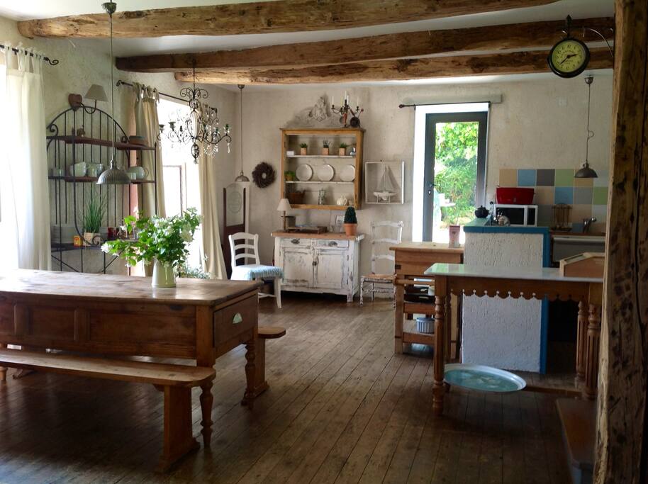 Cuisine salle à manger rez de jardin vue mer