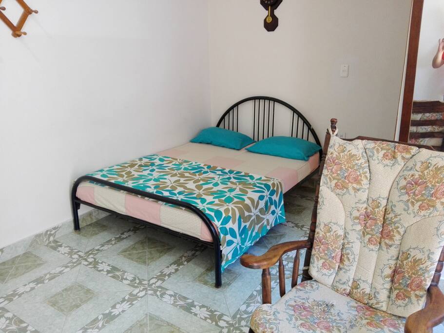 Cama en Habitación Doble con baño y terraza privada