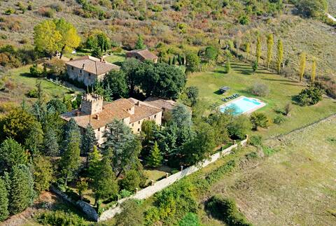 Charming property, wi-fi, weddings ,cooking class