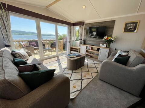 Private Sea View Chalet near Inverness