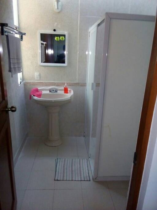 Baño perfectamente limpio