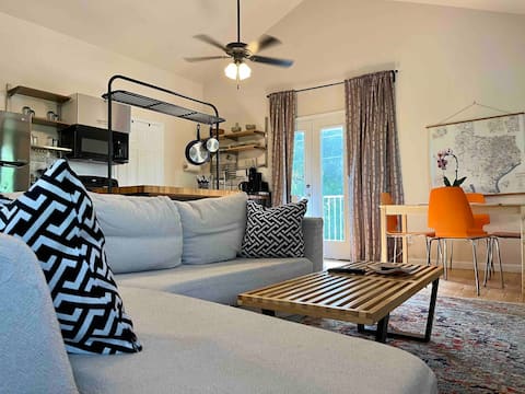 Popular Airbnb listing: Red River Retreat in Hancock