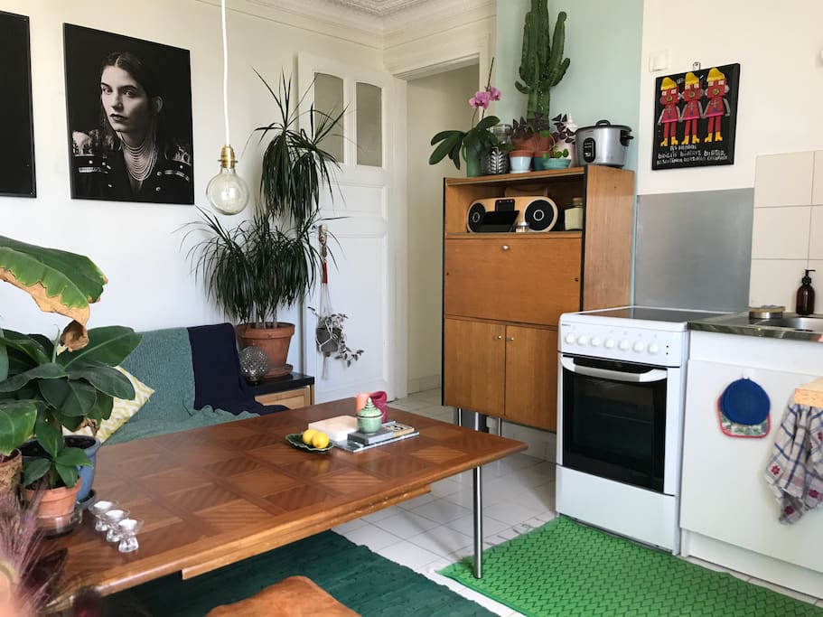 Living room & kitchen