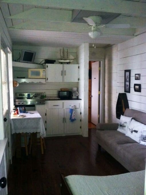 Kitchenette in main room