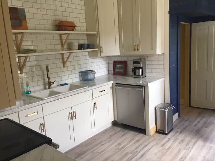 Vossheim on Court walk to downtown Houses for Rent in Decorah, Iowa