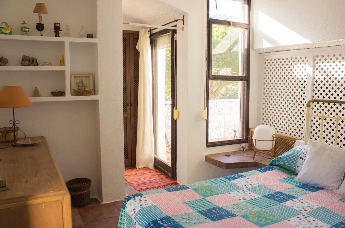 Dormitorio principal en el primer piso