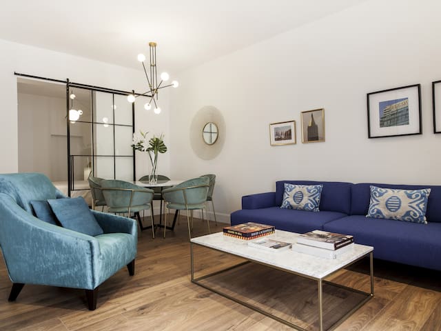 2 Room Renovated Flat in Malasaña by ManteHouse