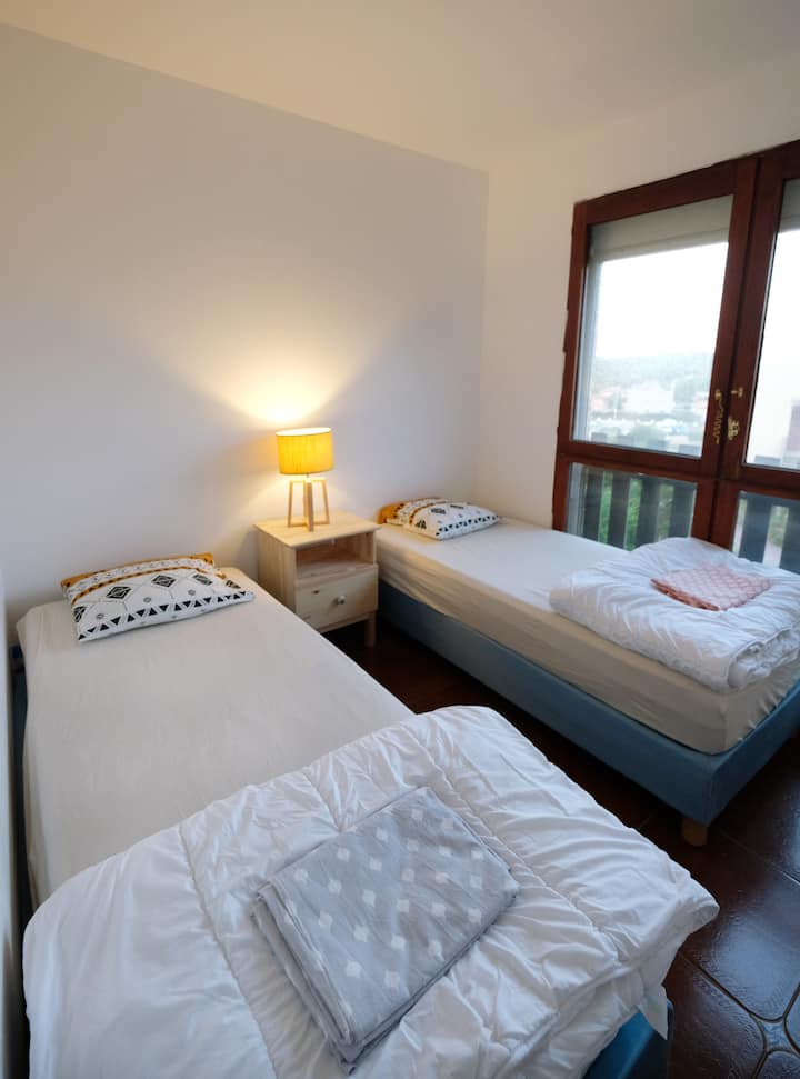 dormitorio 2 - dos camas individuales o una cama doble para elegir