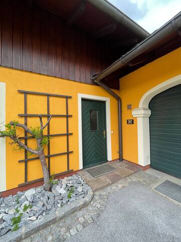 Entire home with 4 bedrooms in Salzburg - undertheroof.at