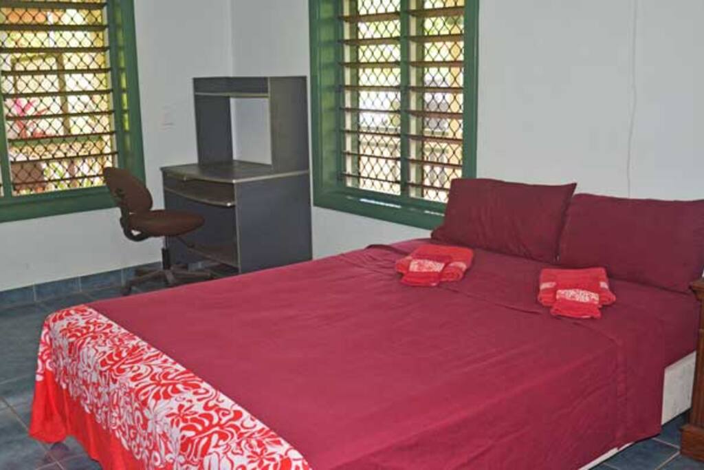 En-suite master bedroom