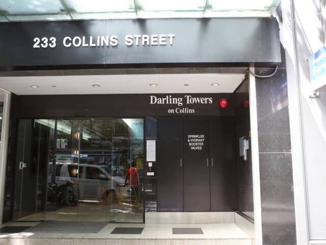 .Perfectly located in the heart of Melbourne City gallery image 2
