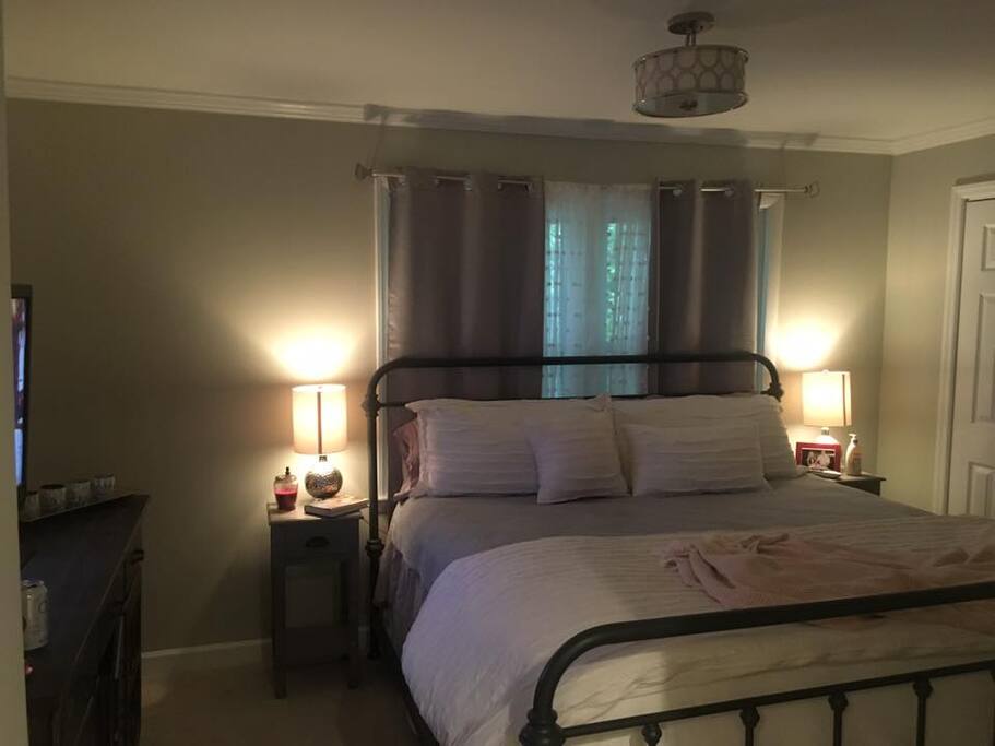 Master bedroom with King bed