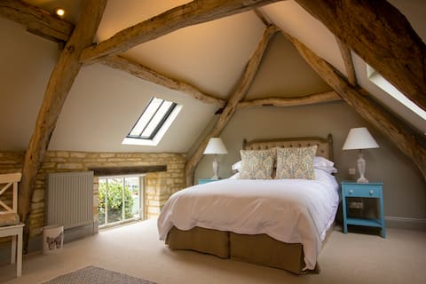 The Potting Shed, 5* ❤︎ Luxury escape Cirencester