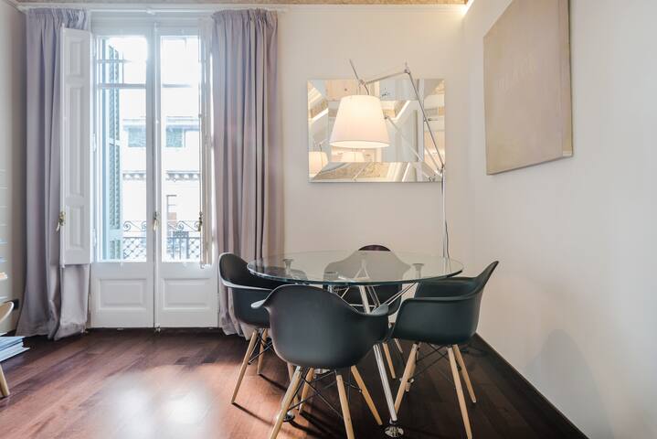 Two Bedroom Superior Apartment in Bailén gallery image 5