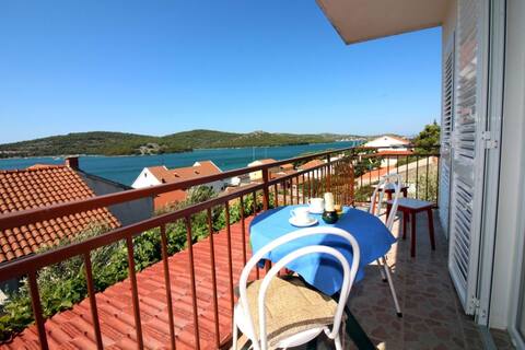 Apartments Stanko Tisno - Two-Bedroom A2 B