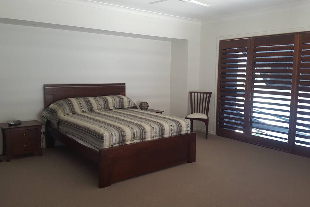 Master Queen Size Bedroom