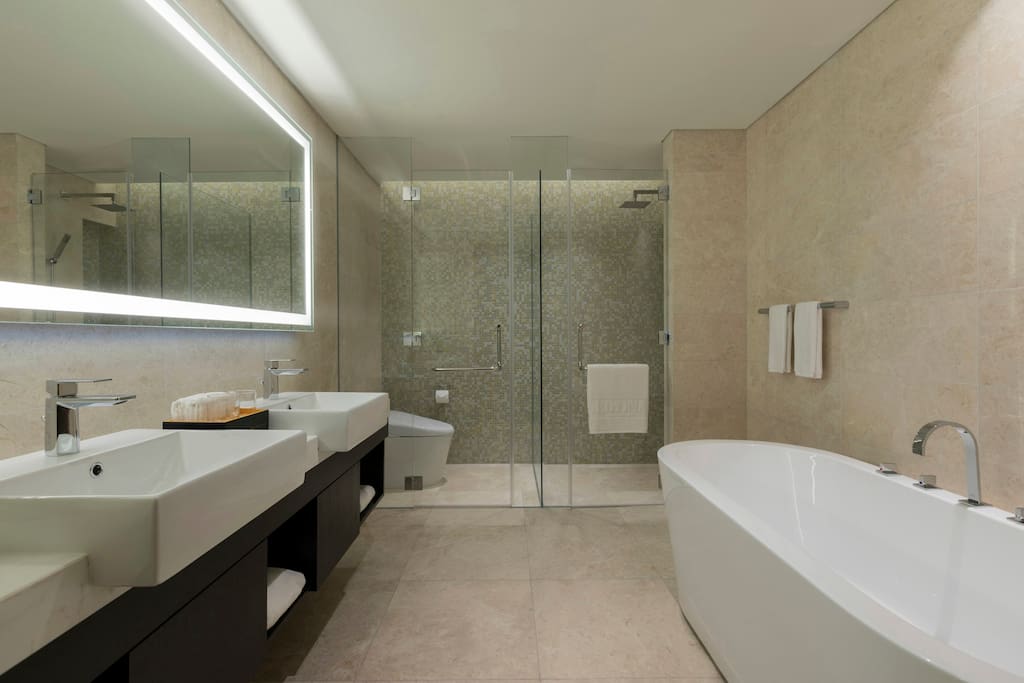 Modern Bathroom