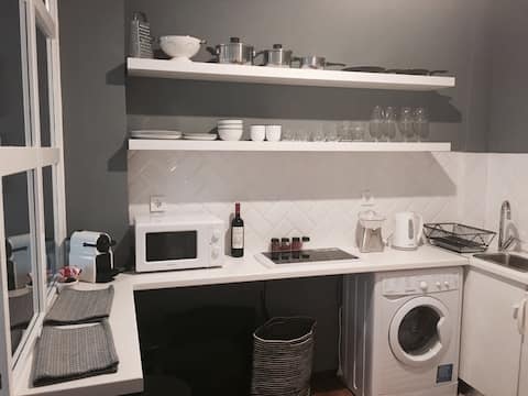 Top Airbnb: "The Prestige" luxury studio in Kolonaki square in Περιφερειακή Ενότητα Κεντρικού Τομέα Αθηνών