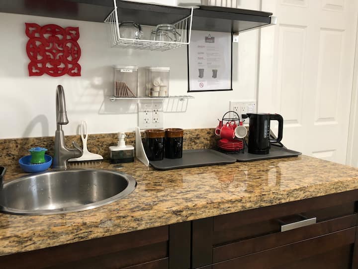 Cozy, private, Self Check In anytime after 2pm