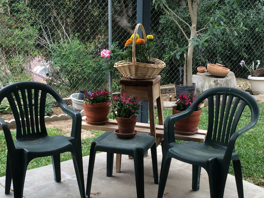 Pleasant areas in the garden to soak up the California sun