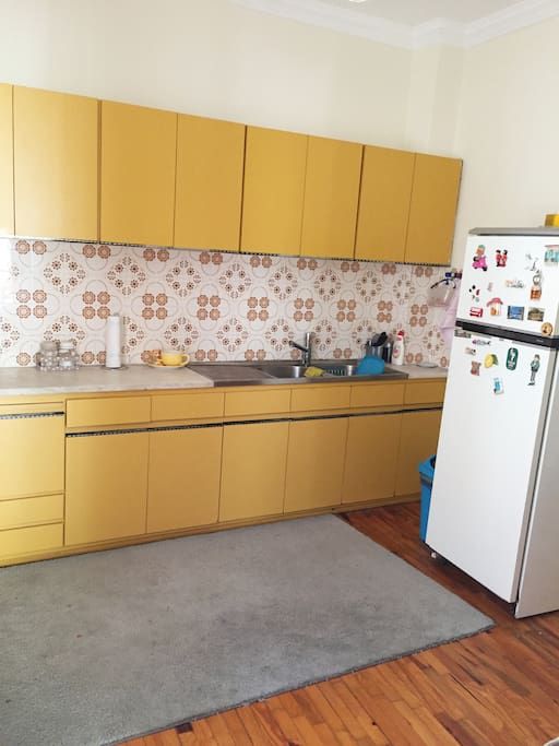 Kitchen room.