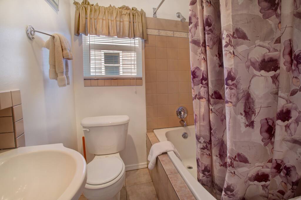 Downstairs 1 Full Bath With Tub