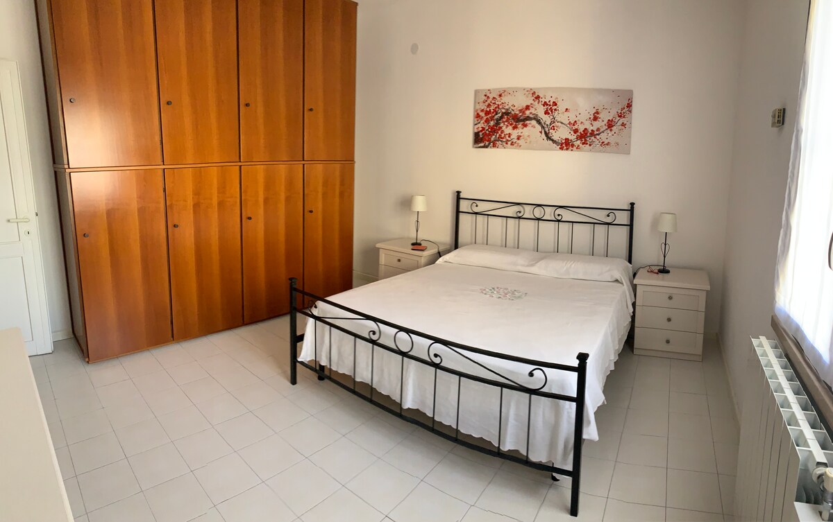 Camera da Letto, Grande