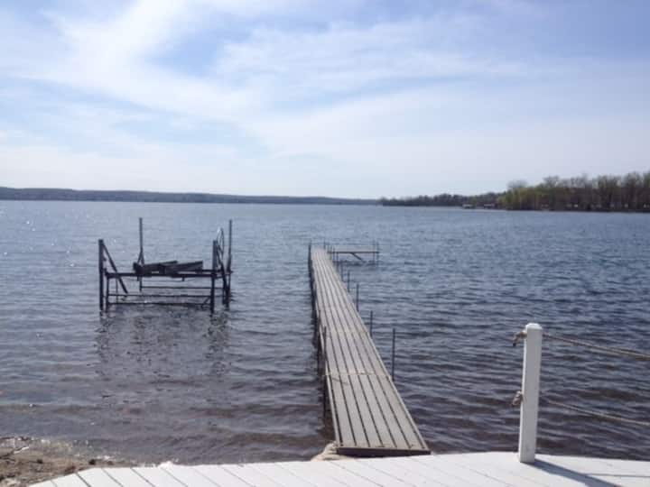 Lakefront house w/private dock Cottages for Rent in Dewittville, New