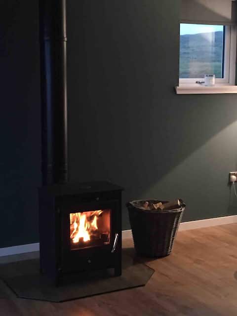 Popular Airbnb listing: Islands View - Panoramic sea views in Duirinish