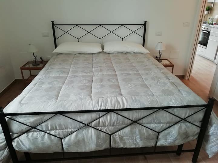 спалната соба (двоен кревет)