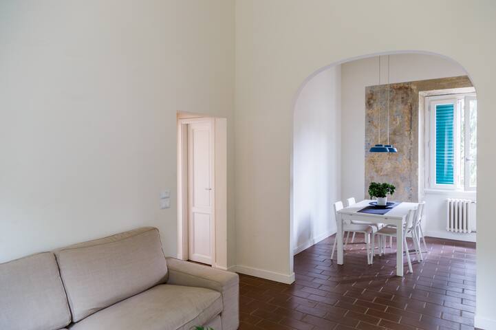 EE FLORENCE LUXURY APARTMENT gallery image 5