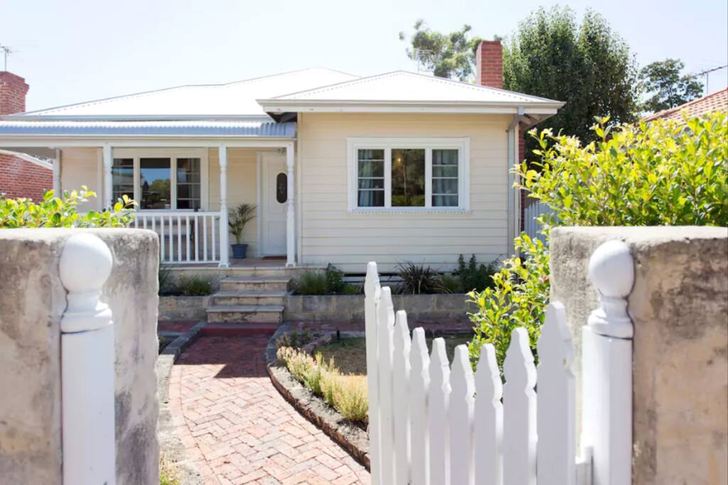 Classic Fremantle Weatherboard Cottage