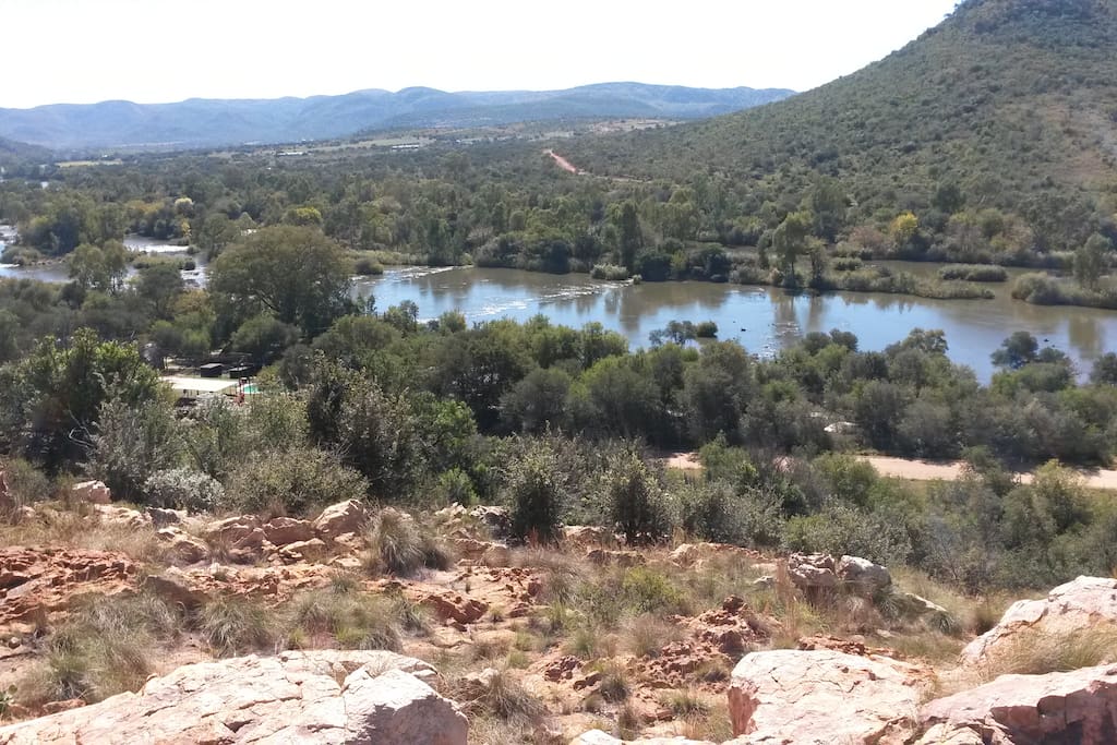 Beautiful vistas provide the perfect spot for sundowners