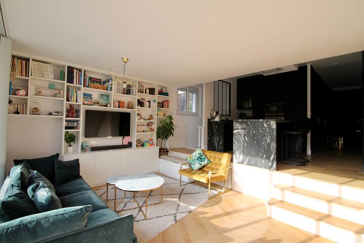 Belle maison en pierre avec cachet et piscine