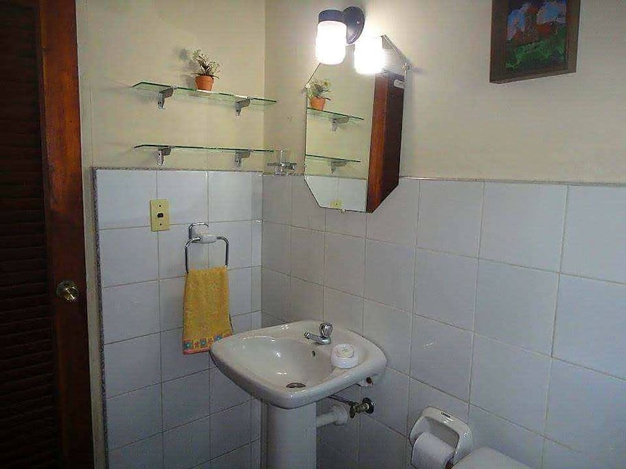 Baño de la Habitacion