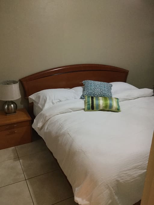 King sized bed