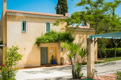 Phivos Villa, Exquisite Villa near Myrtos Beach