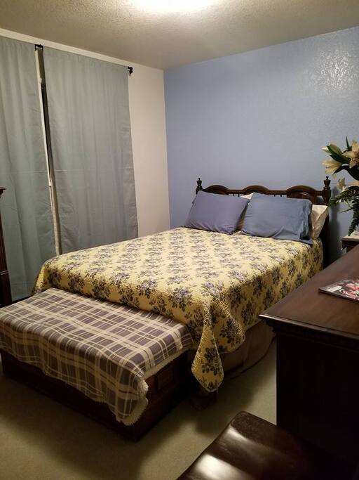 The Flowers Room